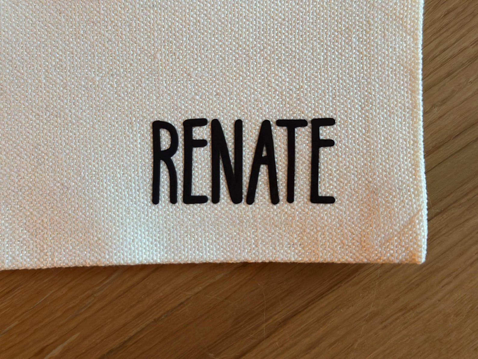 Personalisierte Kosmetiktasche mit Name oder Wunschwort – Foto 2 von 2